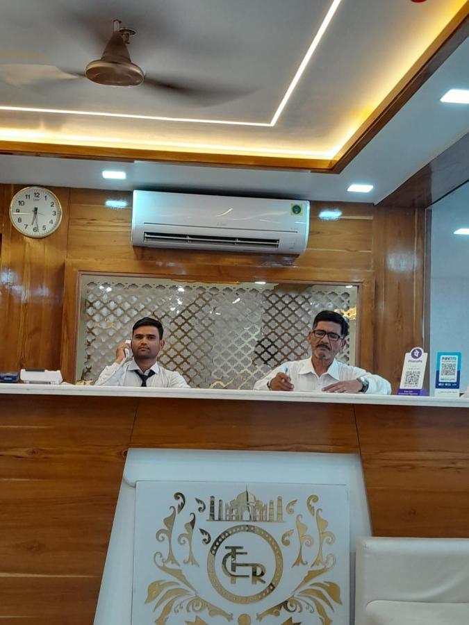 Hotel Taste Of India อัครา ภายนอก รูปภาพ