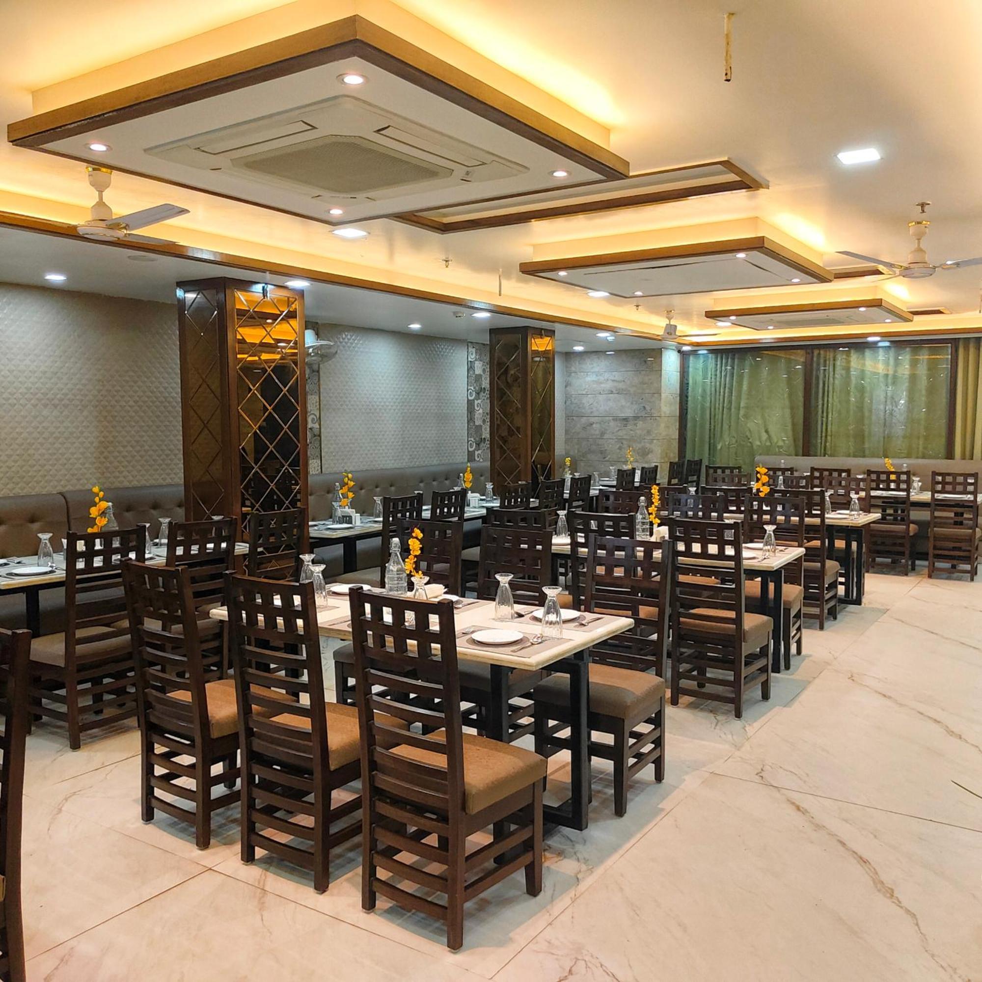 Hotel Taste Of India อัครา ภายนอก รูปภาพ