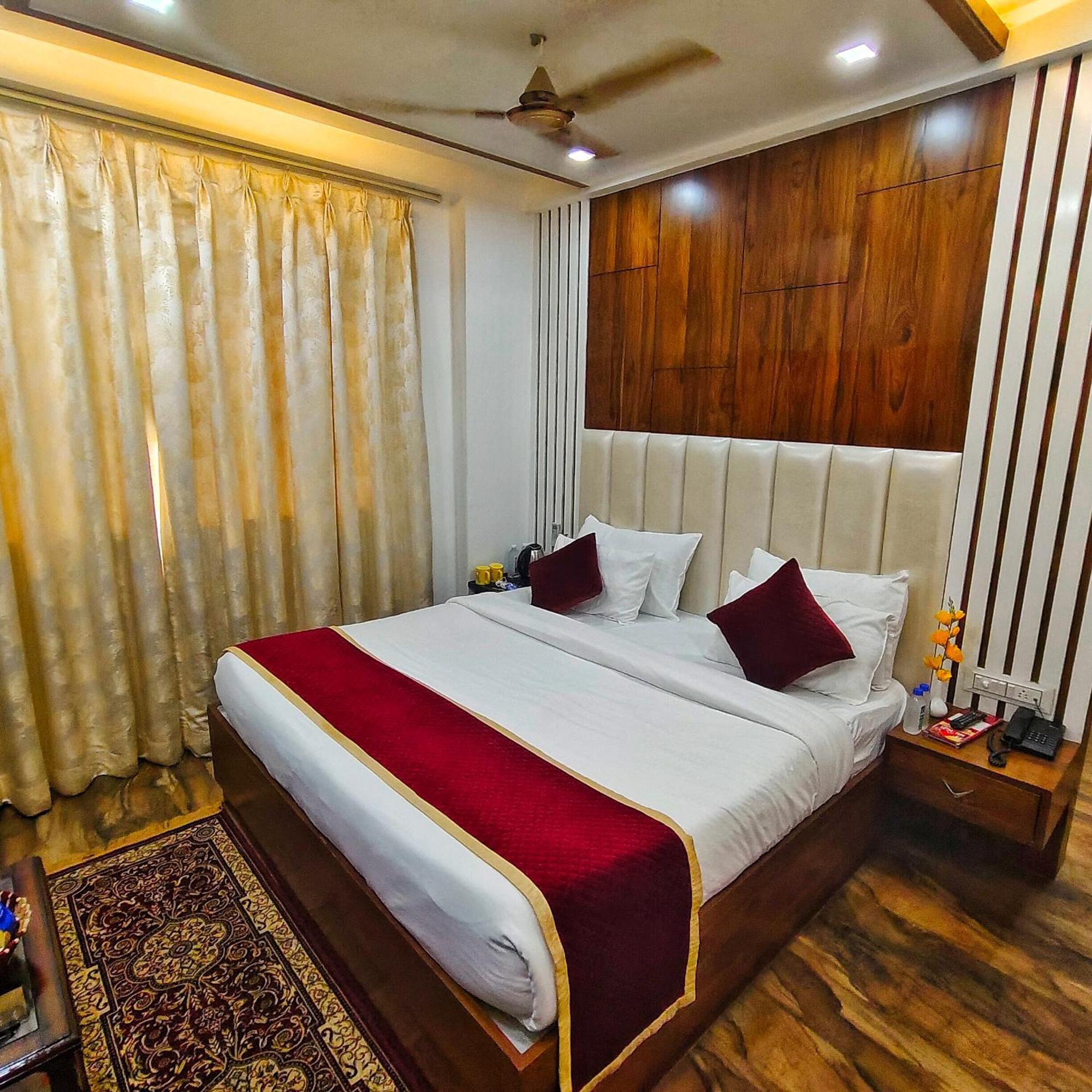 Hotel Taste Of India อัครา ภายนอก รูปภาพ