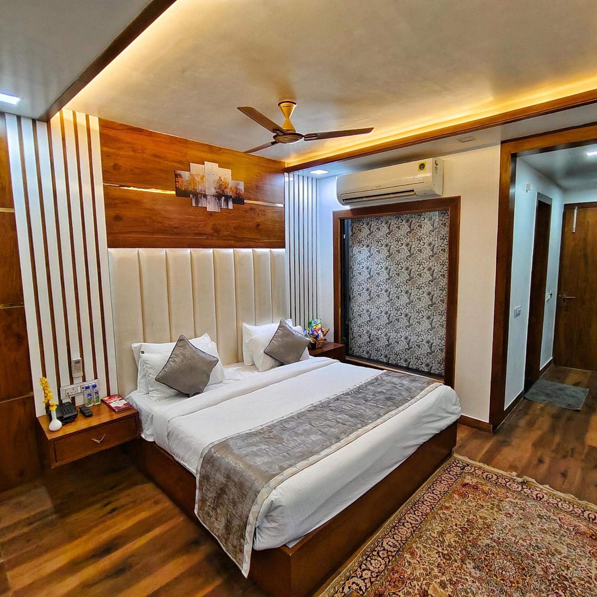Hotel Taste Of India อัครา ภายนอก รูปภาพ